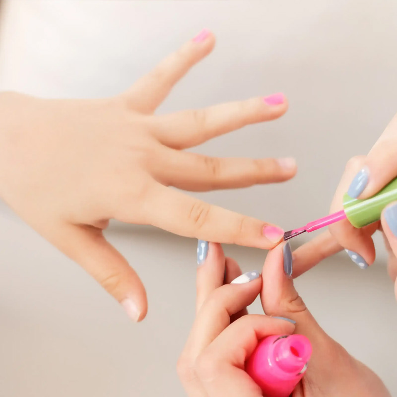 Luxx Nail Lounge