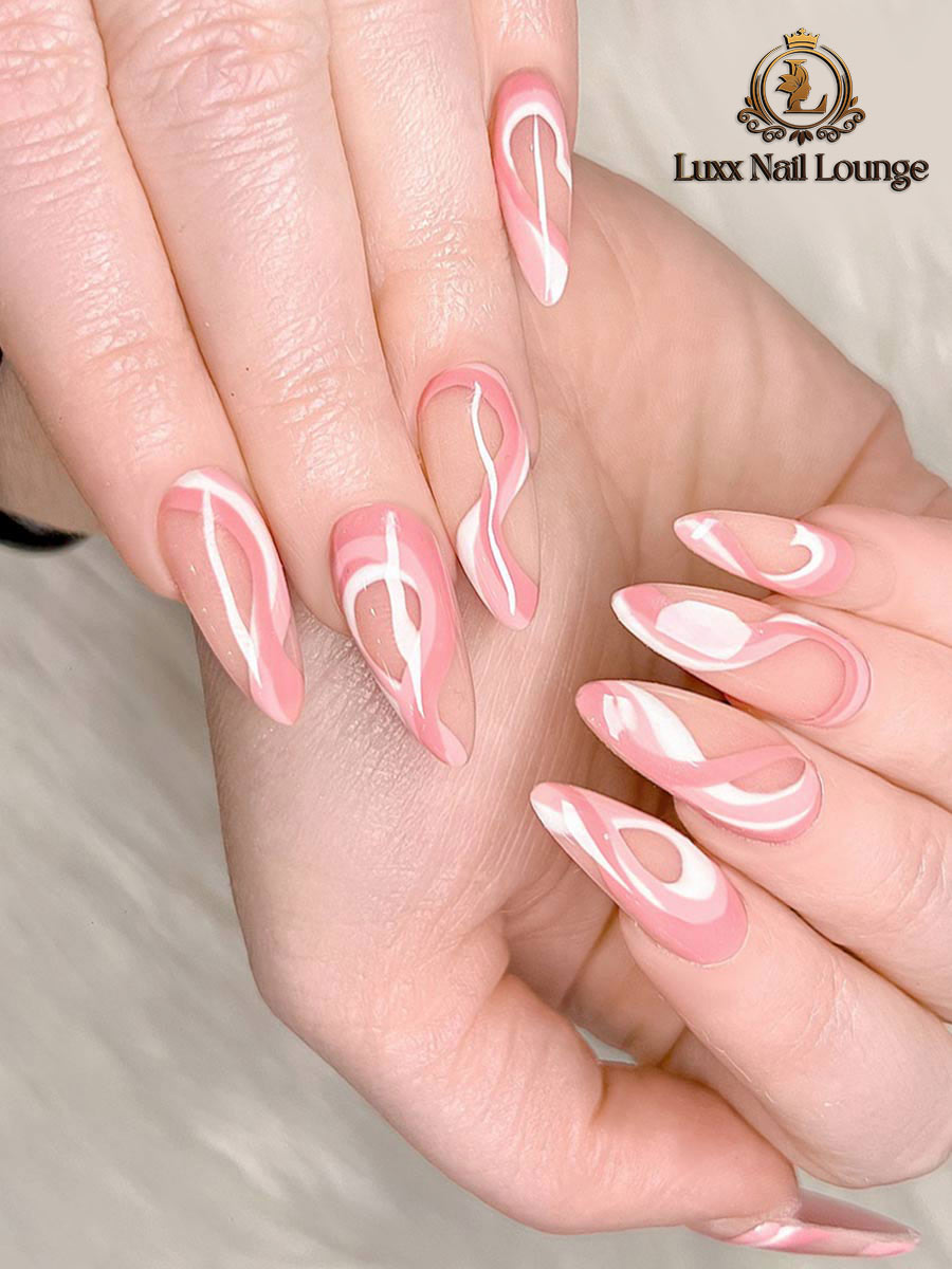 Luxx Nail Lounge